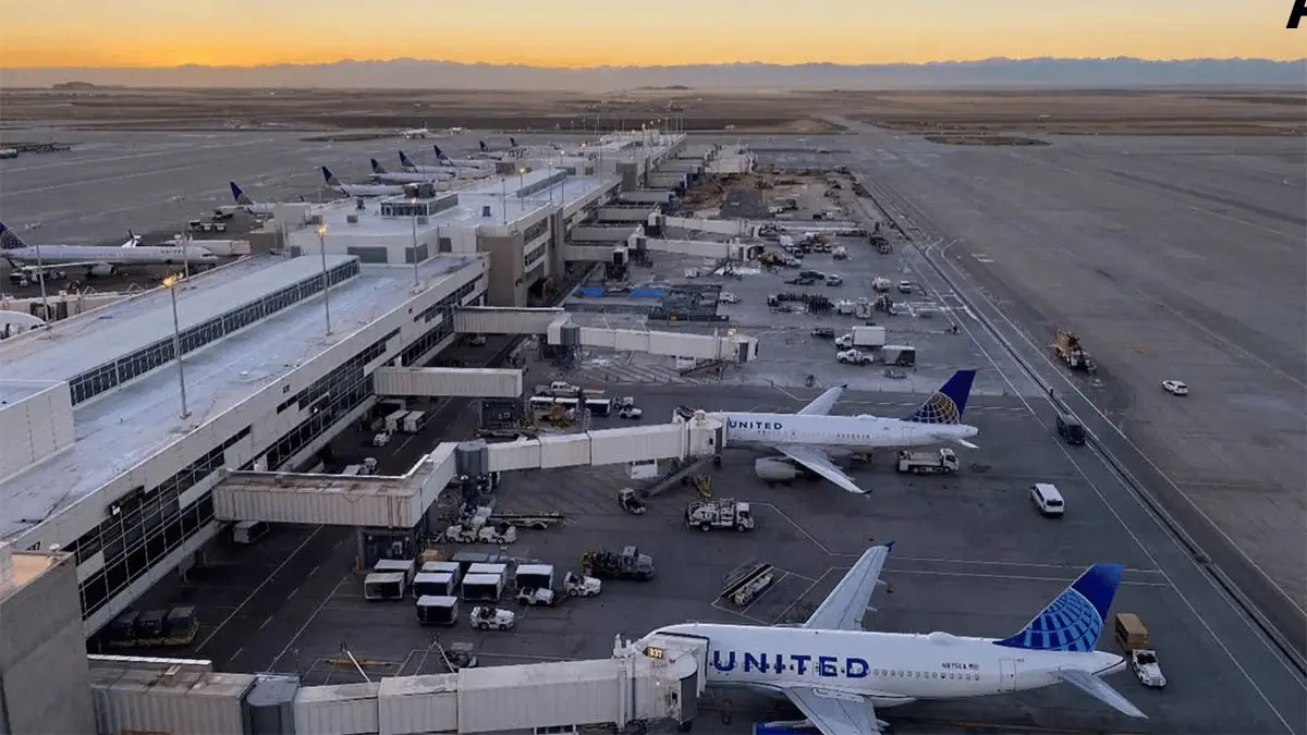 Winter Weather Disrupts Travel at Denver International Airport: Hundreds of Flights Delayed and Canceled