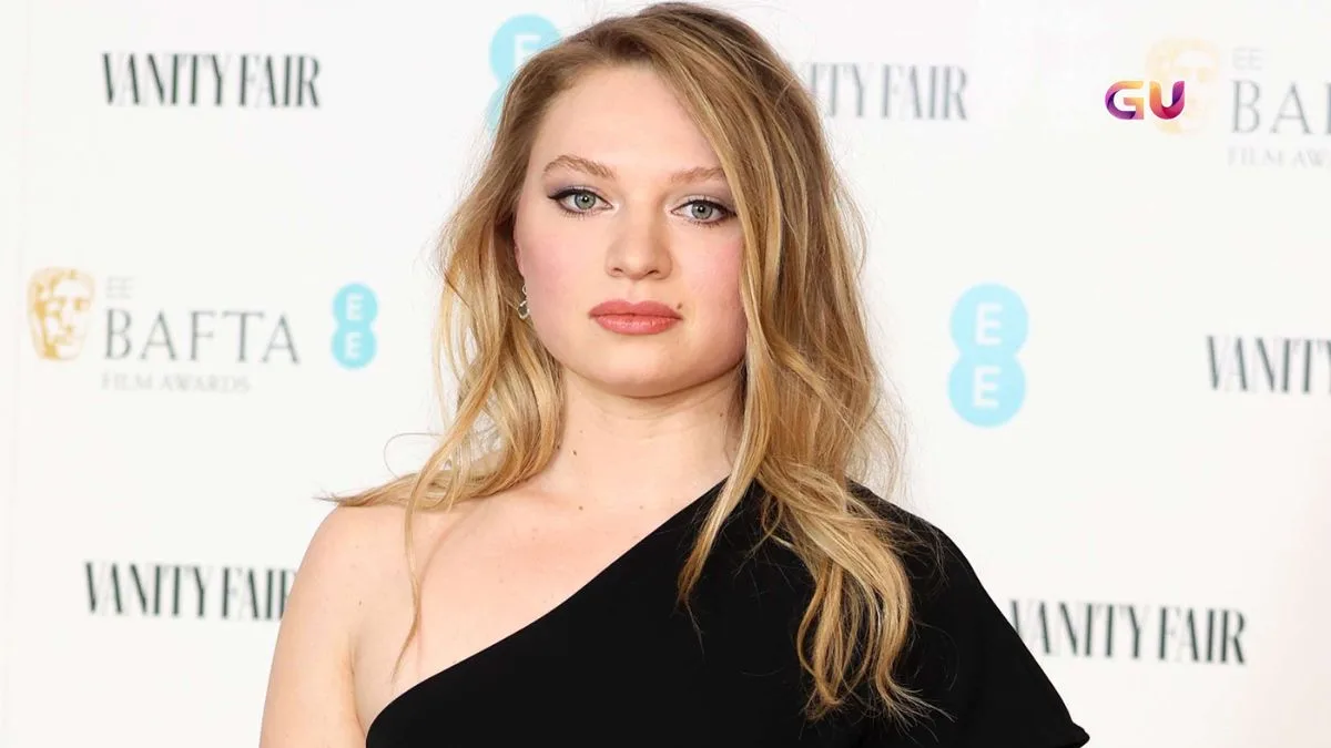 Mia Threapleton
